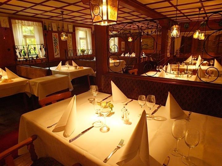 Achkarrer Krone Hotel Achkarren Buitenkant foto