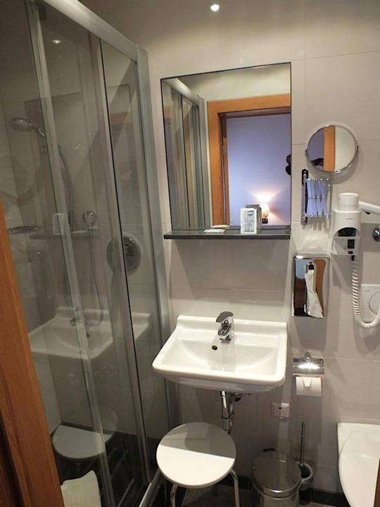 Achkarrer Krone Hotel Achkarren Buitenkant foto