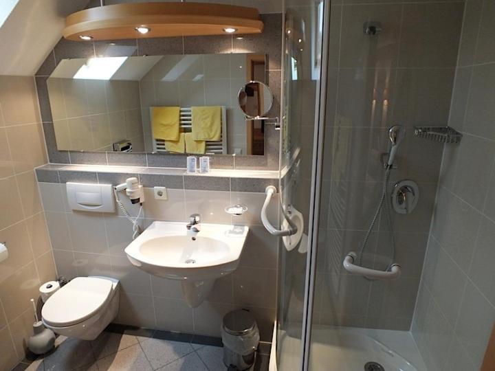 Achkarrer Krone Hotel Achkarren Buitenkant foto